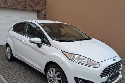 Ford Fiesta 175.500 km 4.100 &euro; Düren 52353