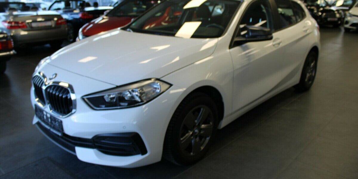 BMW 118 118i Aut. Avantgarde 61.600 km 18.480 &euro; Euskirchen 53881