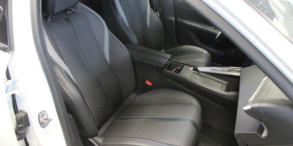 Peugeot 308 SW Hybrid 180 e-EAT8 Allure 87.708 km 18.980 &euro; Euskirchen 53881