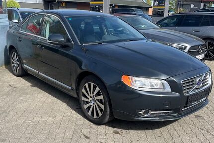 Volvo S80 89.500 km 12.900 &euro; Wesseling - Köln 50389