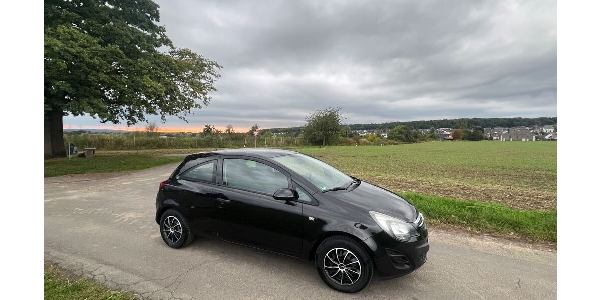 Opel Corsa 131.500 km 3.599 &euro; Grafschaft 53501