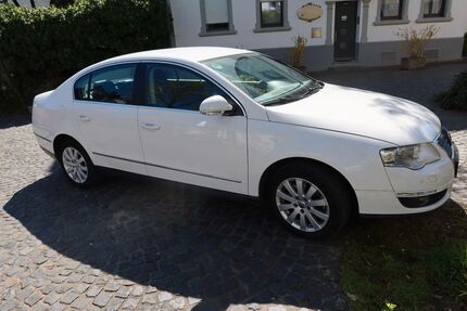 VW Passat 132.745 km 5.690 &euro; Bonn 53175