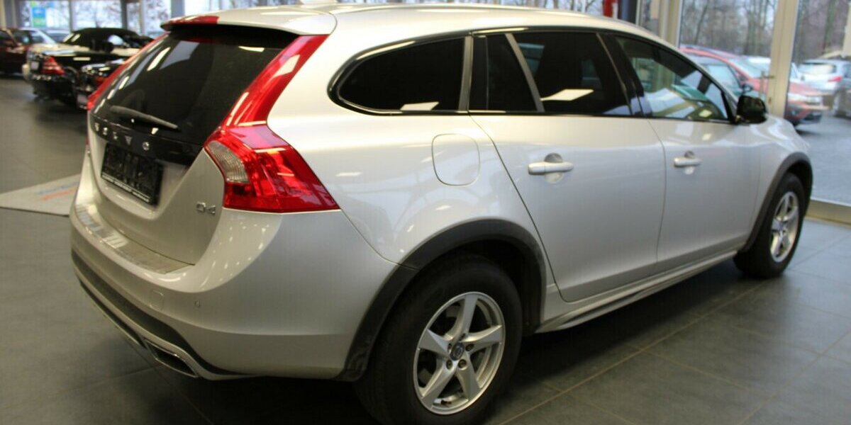 Volvo V60 Cross Country D4 Geartronic Pro - Schiebedach 104.995 km 19.980 &euro; Euskirchen 53881