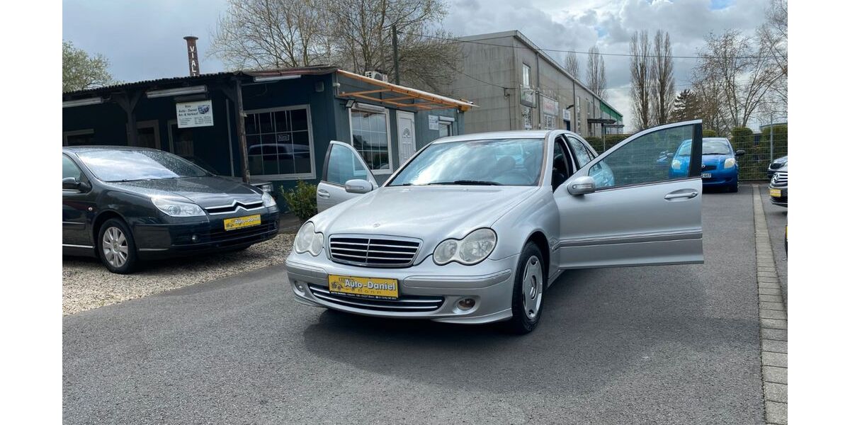 Mercedes-Benz C 180 88.000 km 5.500 &euro; Bonn 53227
