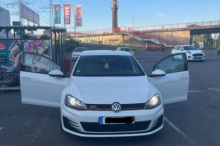 VW Golf 164.000 km 14.999 &euro; Bonn 53125