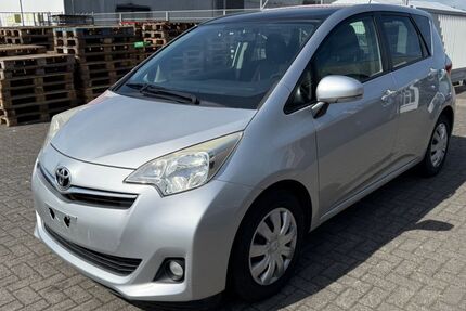 Toyota Verso-S 218.000 km 3.999 &euro; Euskirchen 53879