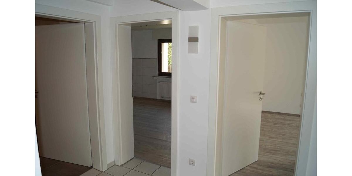 Erdgeschoßwohnung Königswinter - 2 Zimmer, 78 m&sup2;, 925&euro; | Angebot:25988653