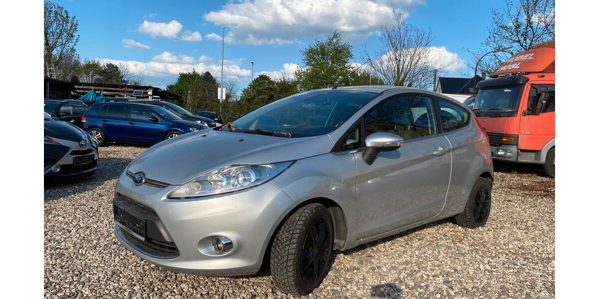 Ford Fiesta 130.000 km 3.200 &euro; Bonn 53227