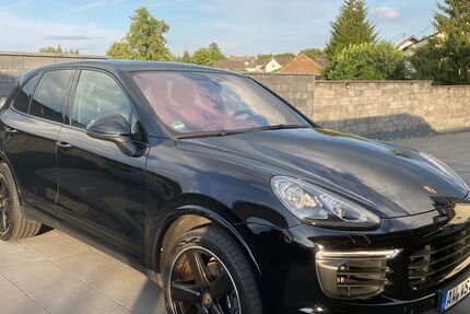 Porsche Cayenne 67.652 km 37.500 &euro; Grafschaft 53501