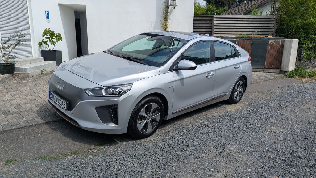 Hyundai IONIQ 95.000 km 14.600 &euro; Königswinter 53639