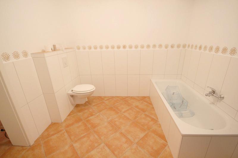 Etagenwohnung Erftstadt - 3 Zimmer, 102 m&sup2;, 1.450&euro; | Angebot:25991758