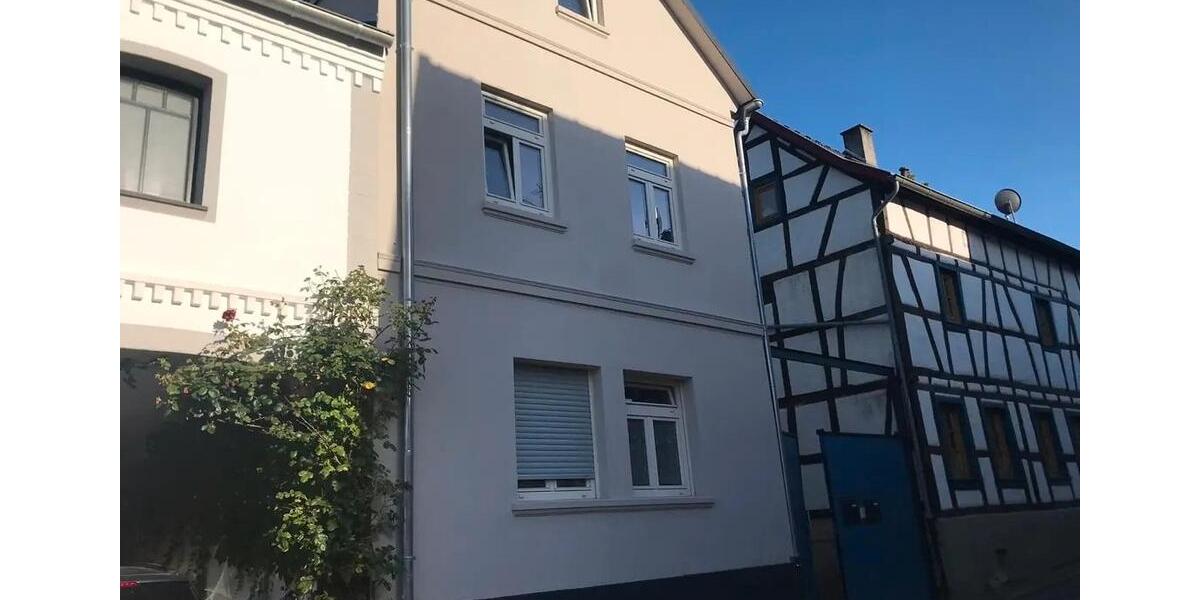 Einfamilienhaus Grafschaft - 7.5 Zimmer, 197 m&sup2;, 560.000&euro; | Angebot:26463585